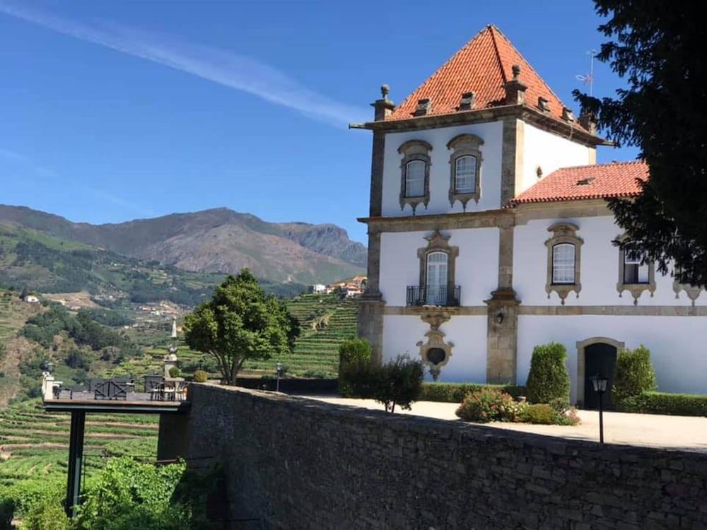 Casa Das Torres De Oliveira 메사오프리오 외부 사진